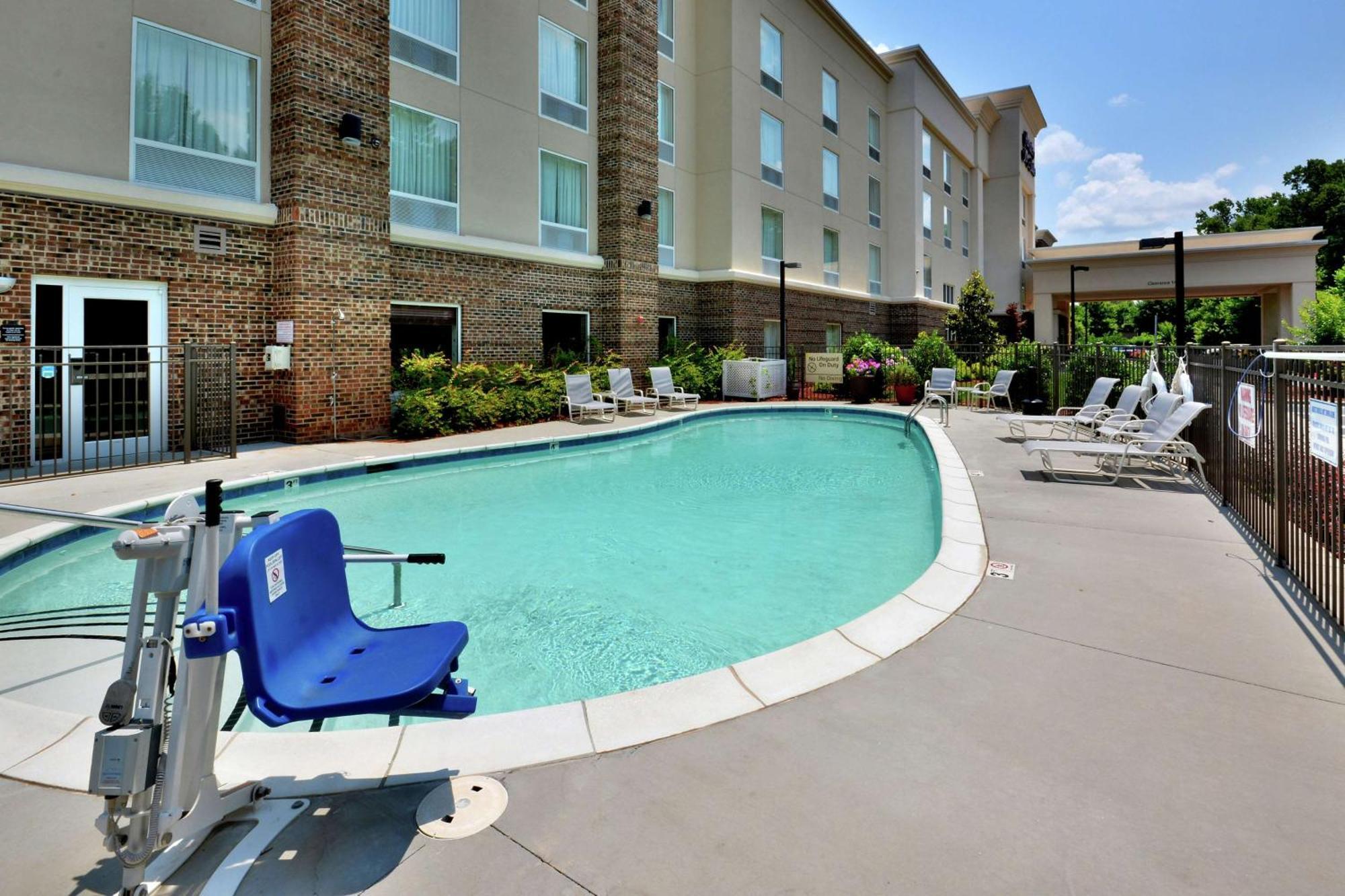 Hampton Inn & Suites Huntersville Exterior foto