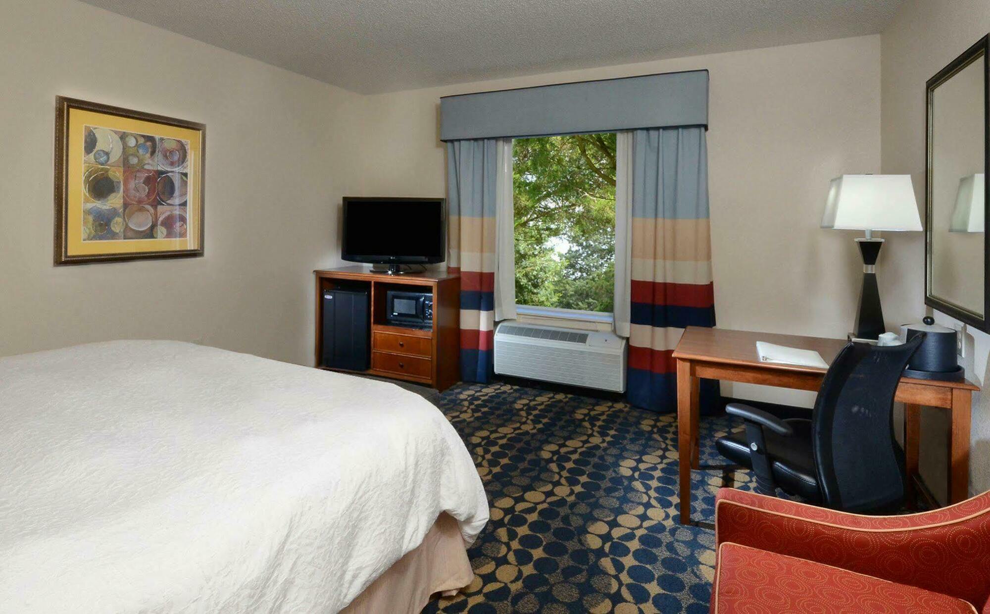 Hampton Inn & Suites Huntersville Exterior foto